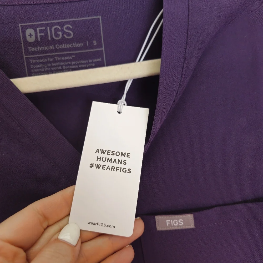 Figs NWT Catarina scrub top Ultraviolet/Dark purple size‎ S Petite